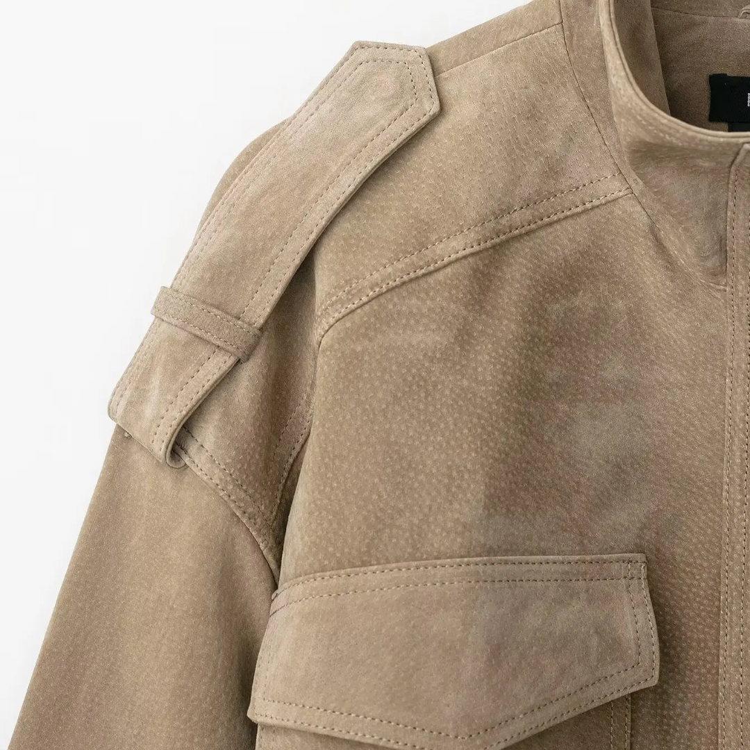 Streetwear Jacke mit Stehkragen in Wildlederoptik